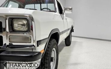 Dodge-W-Series-1992-Standard-Cab-Pickup-34