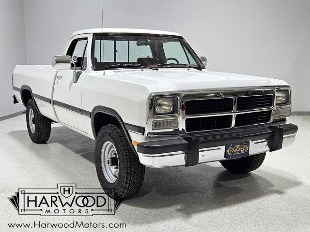 Dodge-W-Series-1992-Standard-Cab-Pickup-7