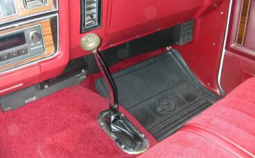 Dodge-W-series-1985-White-Red-12