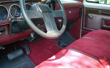 Dodge-W-series-1985-White-Red-9