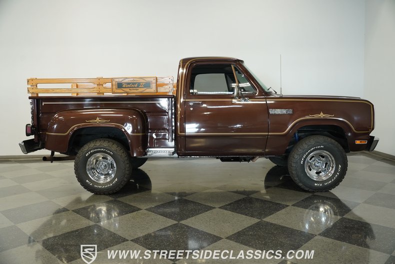 Dodge-W150-1979-Brown-Black-22