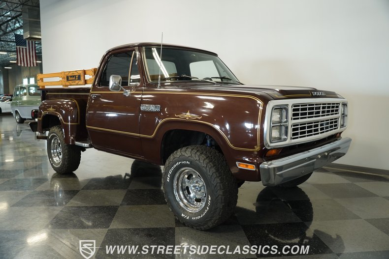 Dodge-W150-1979-Brown-Black-27