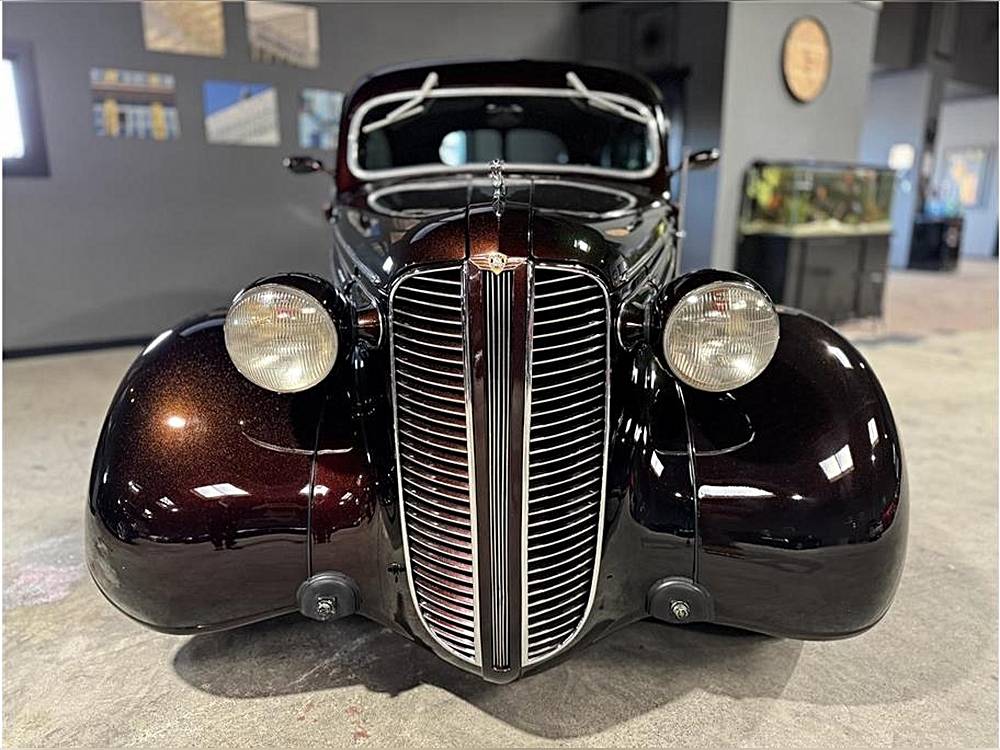 Dodge-brothers-1937-brown-12
