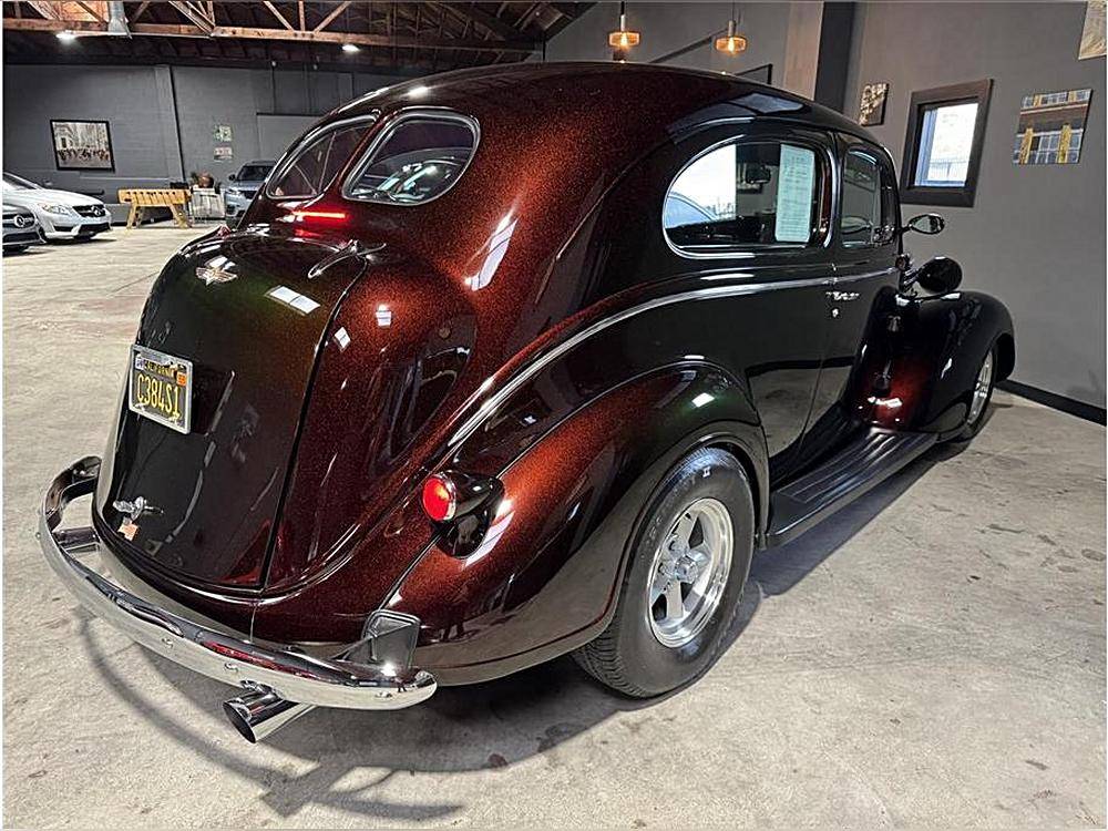 Dodge-brothers-1937-brown-3