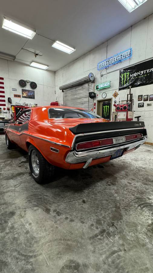 Dodge-challenger-1970-2