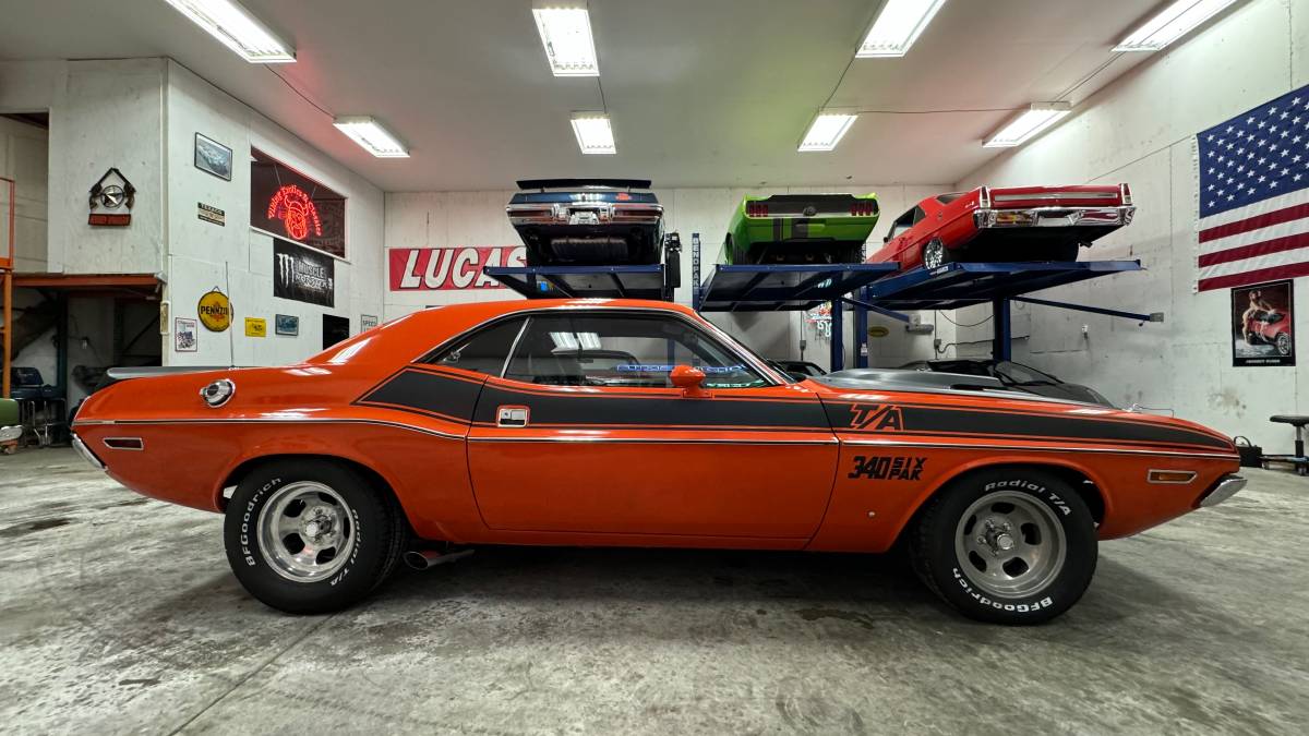 Dodge-challenger-1970-23