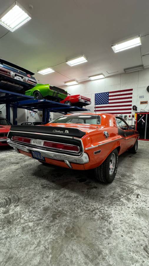 Dodge-challenger-1970-4