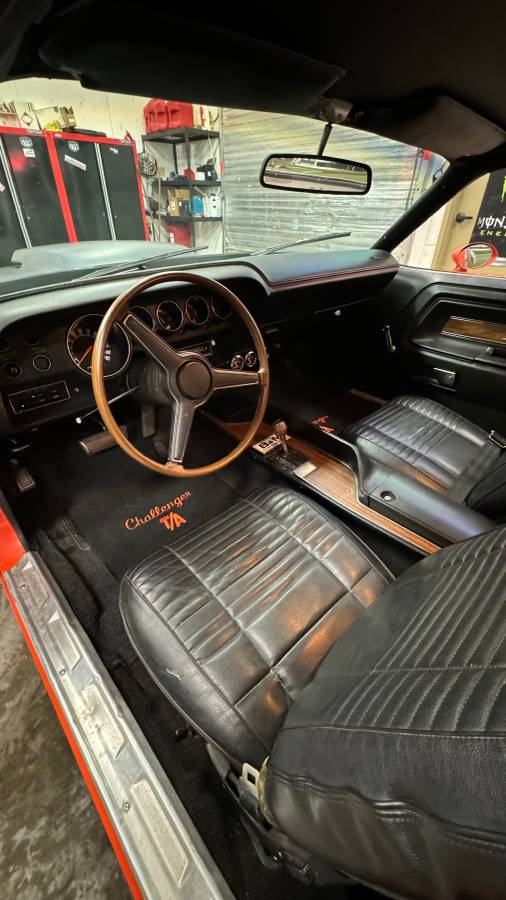 Dodge-challenger-1970-7