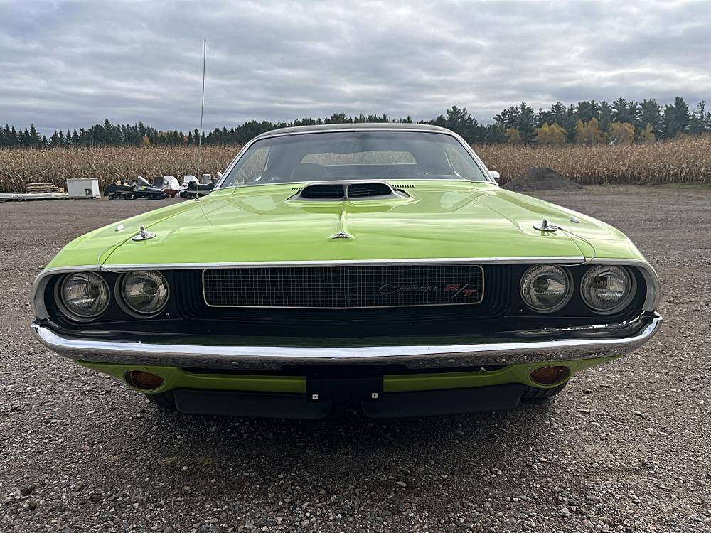 Dodge-challenger-1970-green-6
