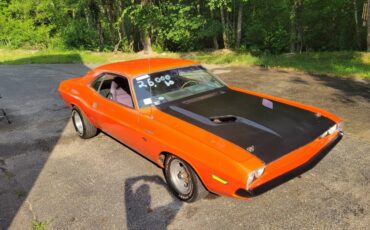 Dodge-challenger-1970-orange-10