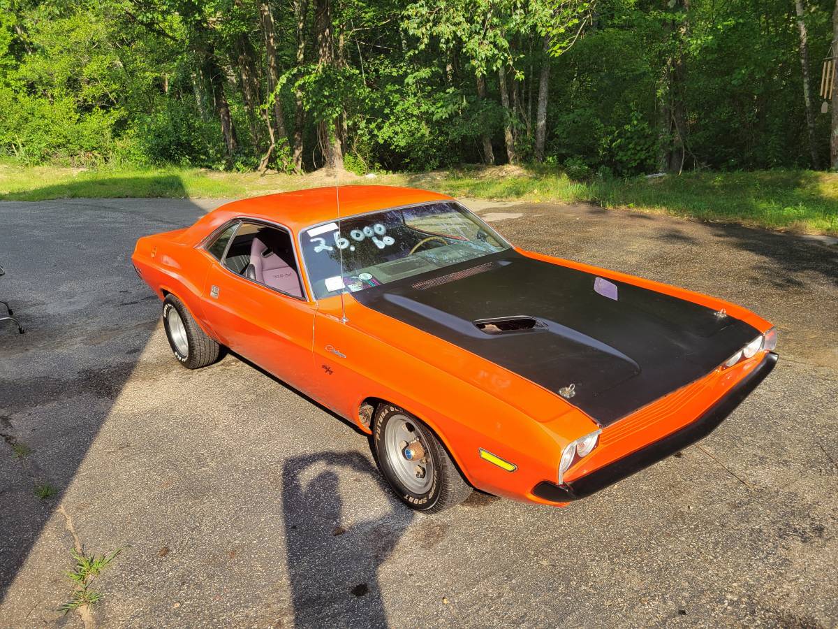 Dodge-challenger-1970-orange-10