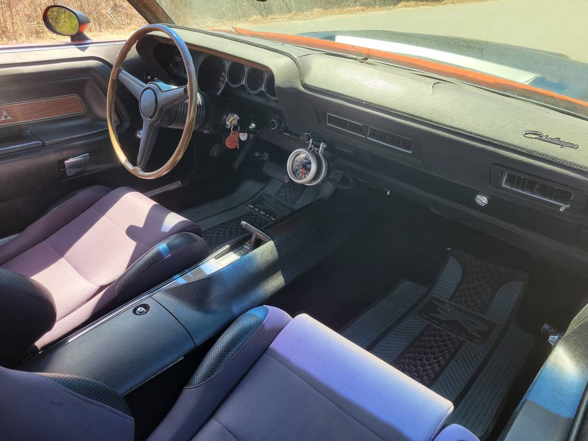 Dodge-challenger-1970-orange-15
