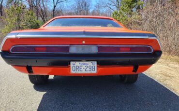 Dodge-challenger-1970-orange-22