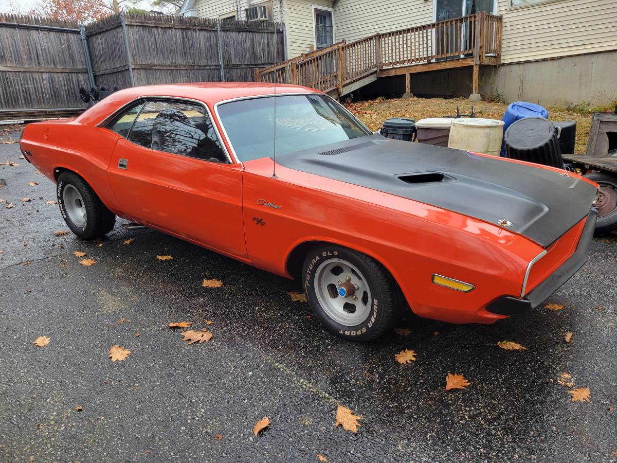 Dodge-challenger-1970-orange-23