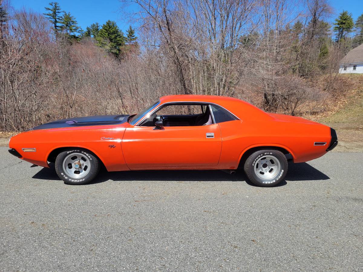 Dodge-challenger-1970-orange-3