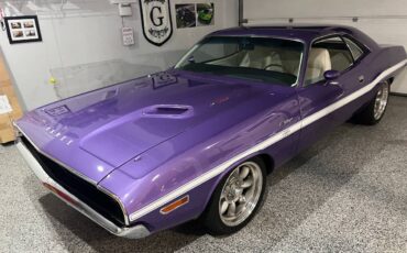 Dodge-challenger-1970-purple-16