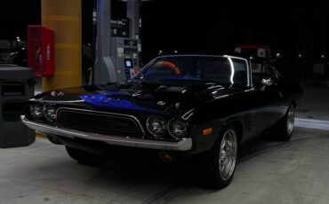 Dodge-challenger-1973-black-1