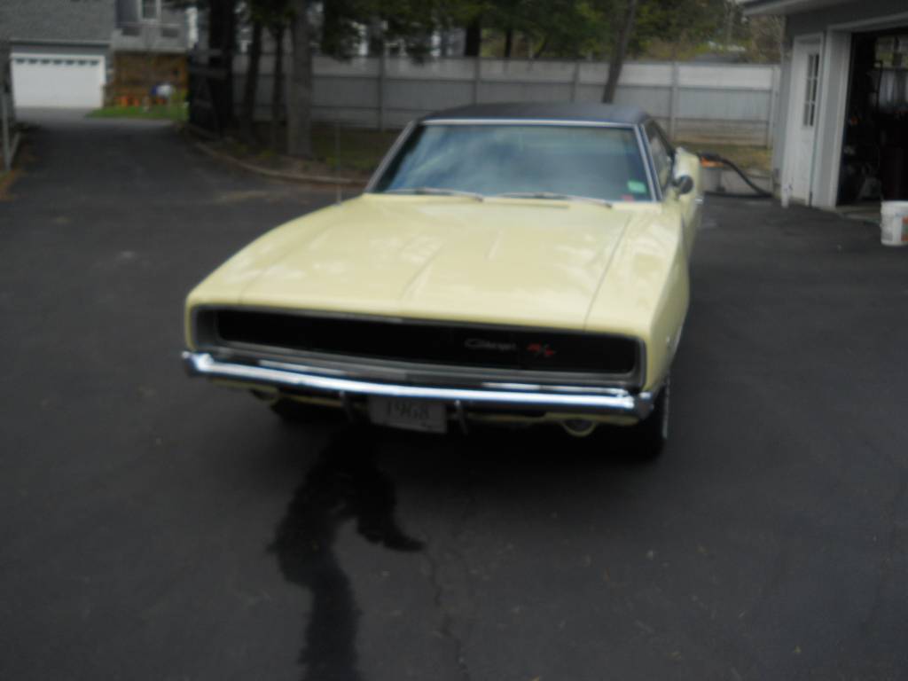 Dodge-charger-1968-yellow-2