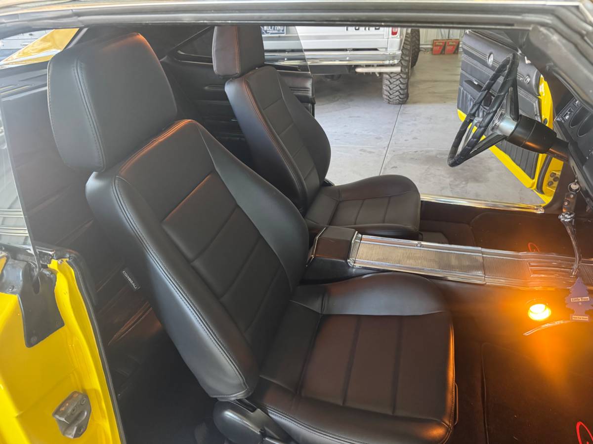 Dodge-charger-1968-yellow-4