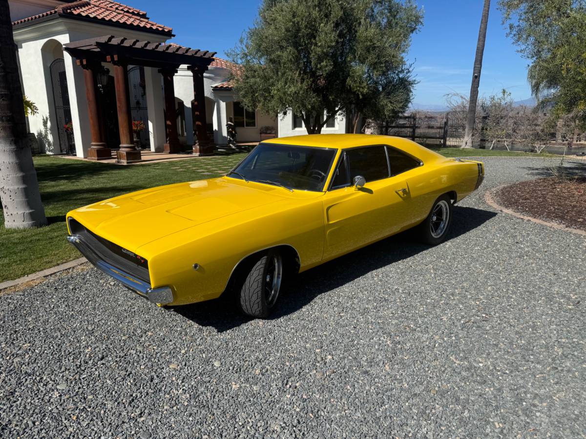 Dodge-charger-1968-yellow-5