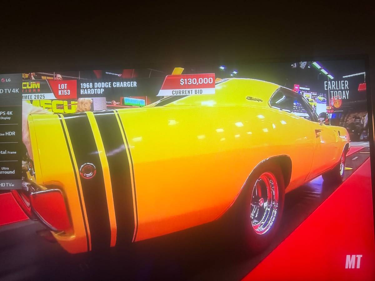 Dodge-charger-1968-yellow-7