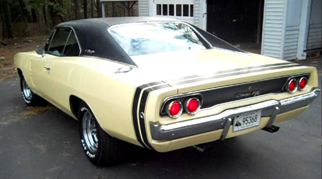 Dodge-charger-1968-yellow