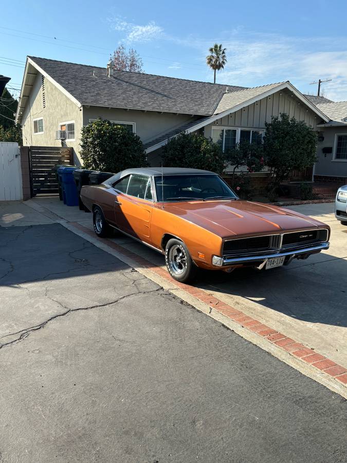 Dodge-charger-1969-brown-6