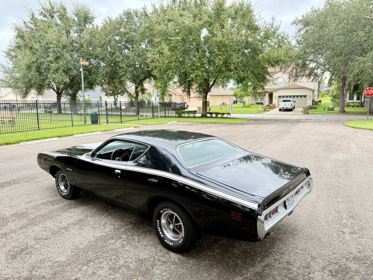 Dodge-charger-1971-2
