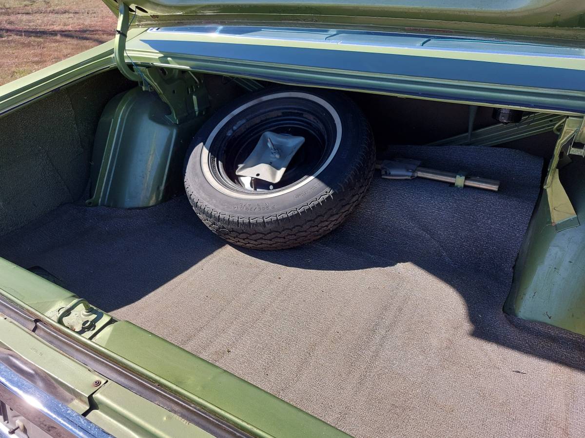 Dodge-charger-1972-green-10