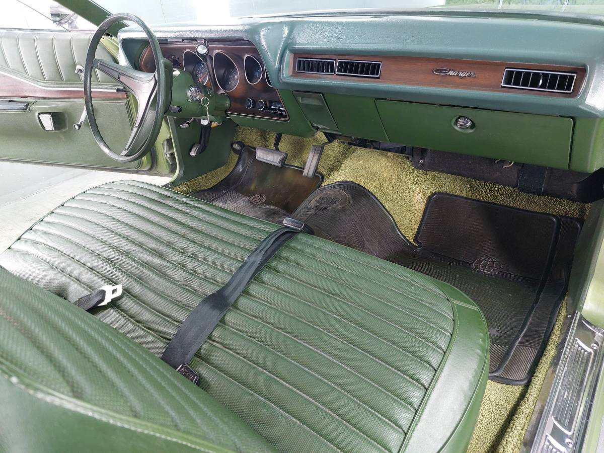 Dodge-charger-1972-green-14