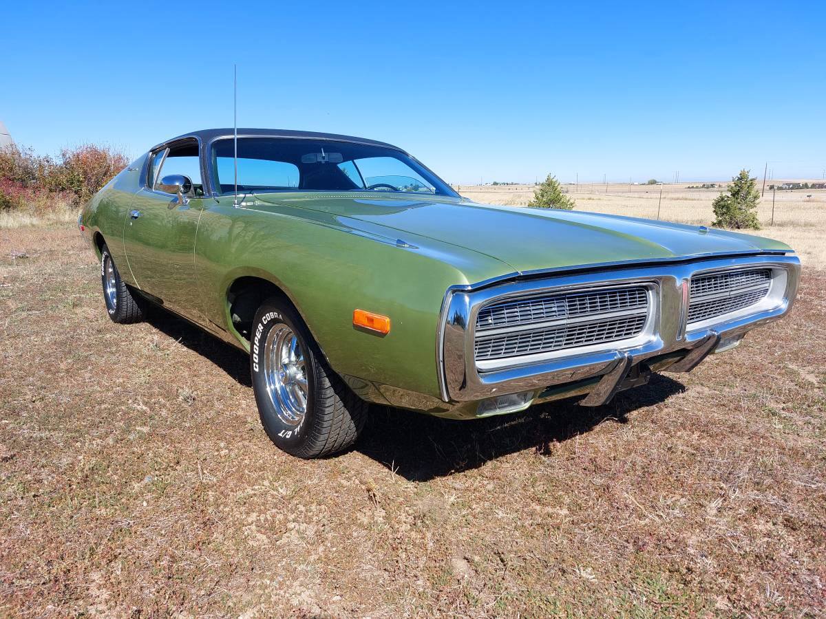 Dodge-charger-1972-green-23