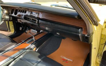 Dodge-charger-rt-se-1969-yellow-9