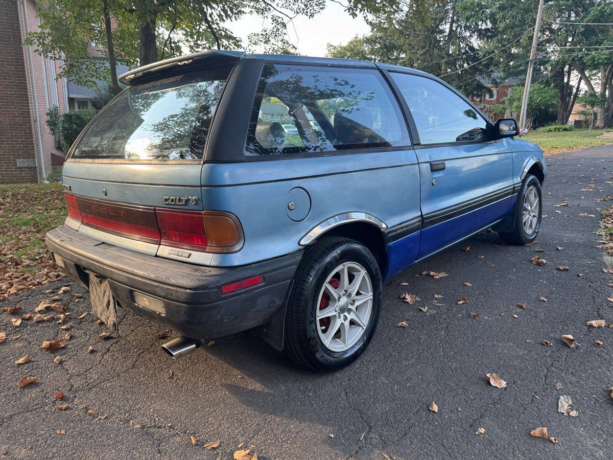 Dodge-colt-1991-blue-3