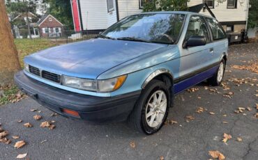 Dodge-colt-1991-blue