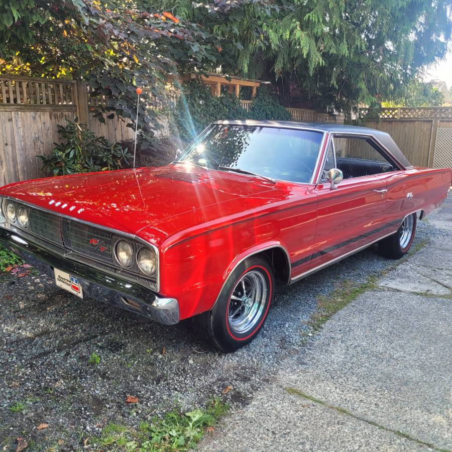Dodge-coronet-rt-1967-red-1