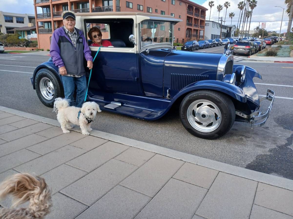 Dodge-coupe-1927-blue-21