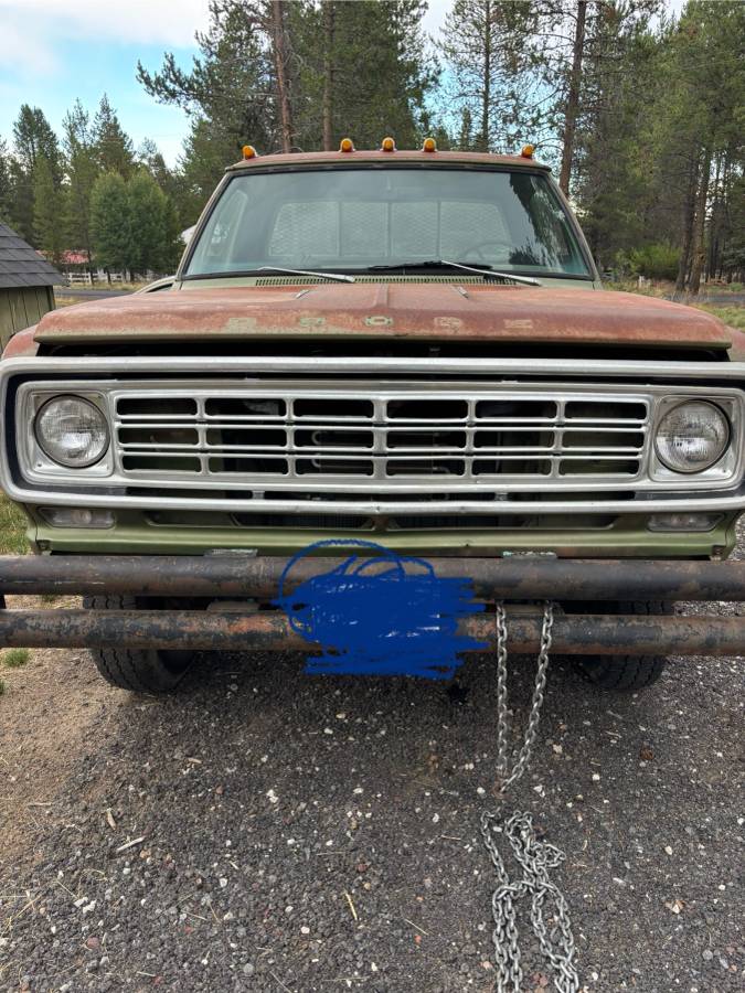 Dodge-d-300-1976-green-7