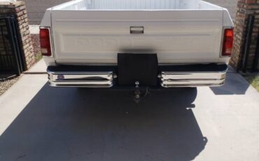 Dodge-d-350-diesel-1990-white-3
