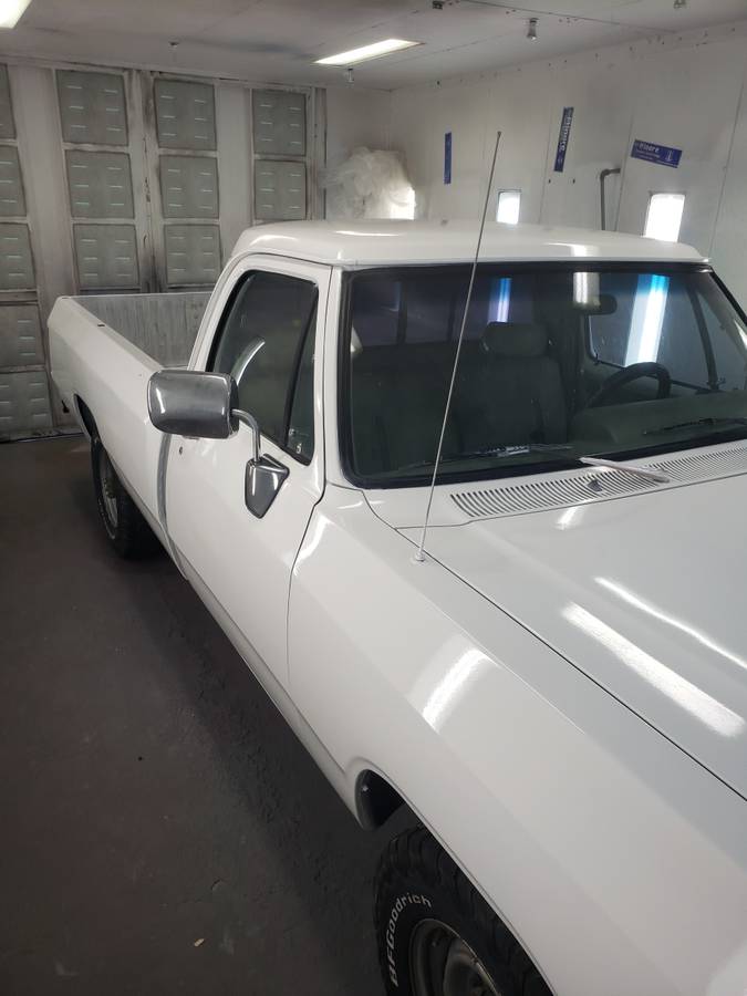 Dodge-d-350-diesel-1990-white-9