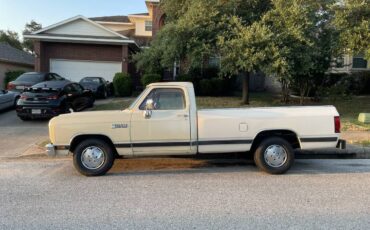 Dodge-d-series-conventional-cab-150-job-rated-1988-yellow-1