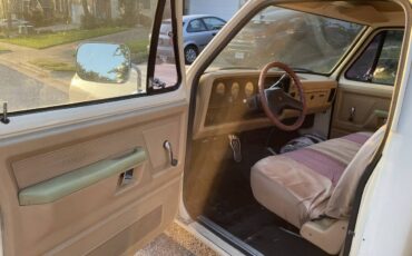 Dodge-d-series-conventional-cab-150-job-rated-1988-yellow-8
