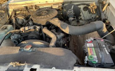 Dodge-d-series-conventional-cab-150-job-rated-1988-yellow-9