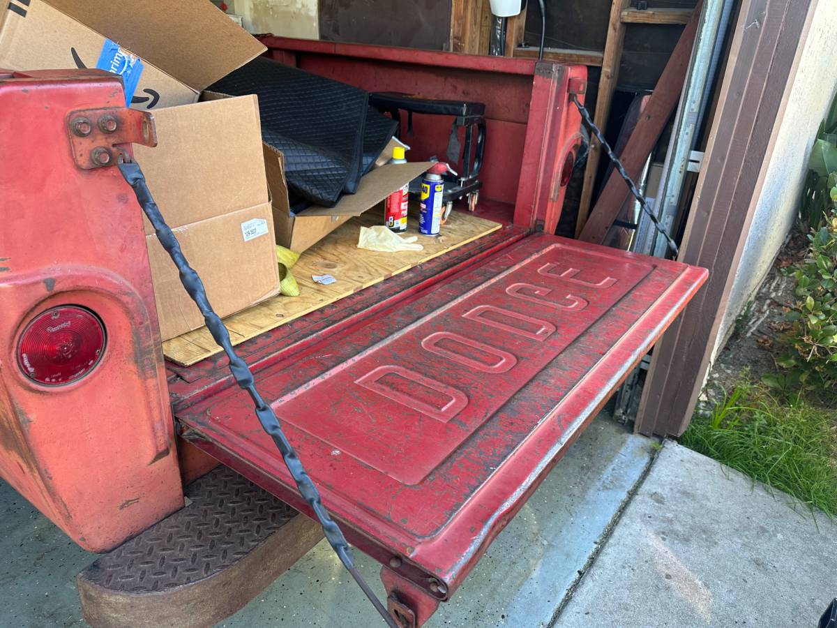 Dodge-d100-1959-red-20