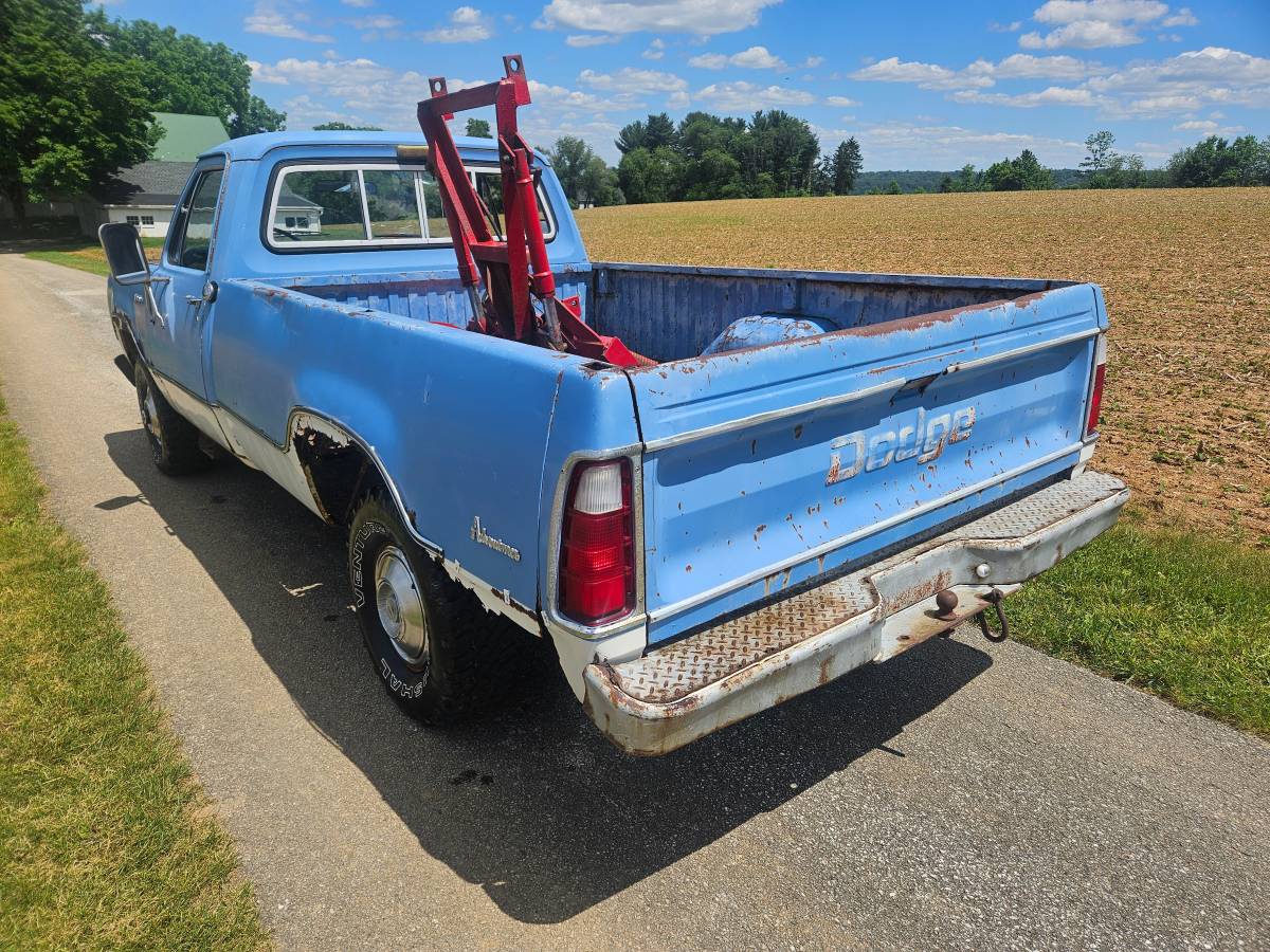 Dodge-d100-1973-blue-23