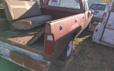 Dodge-d20-1977-custom-3