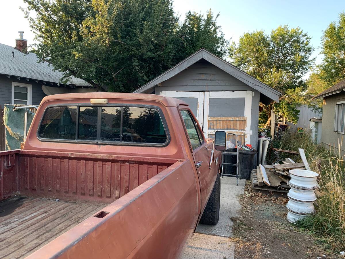 Dodge-d350-1985-brown-13