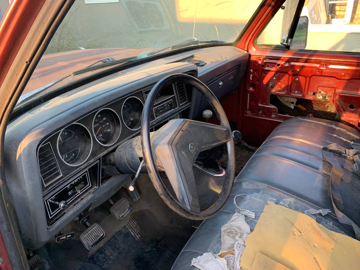 Dodge-d350-1985-brown-16