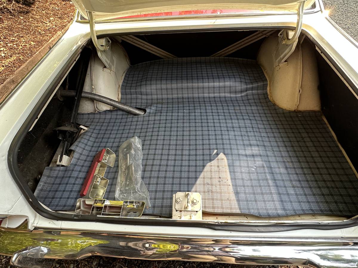 Dodge-dart-gt-1964-white-16