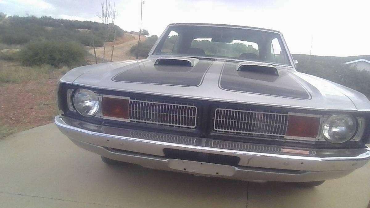 Dodge-dart-swinger-1971-silver-4