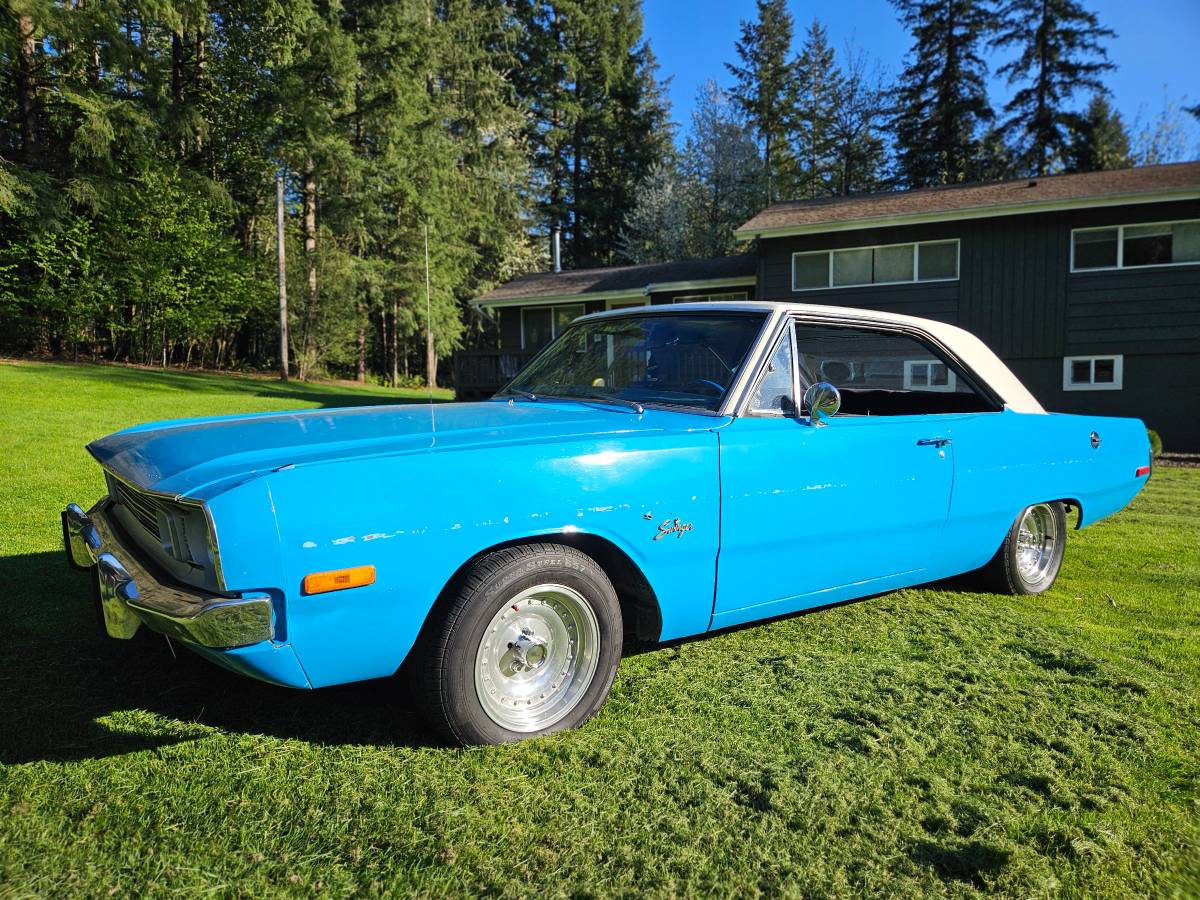 Dodge-dart-swinger-1972-blue-2
